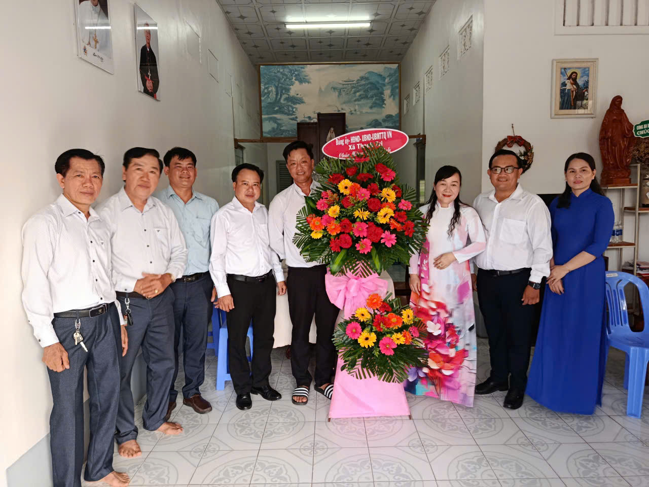 THẠNH TRỊ TỔ CHỨC THĂM, CHÚC MỪNG GIÁNG SINH